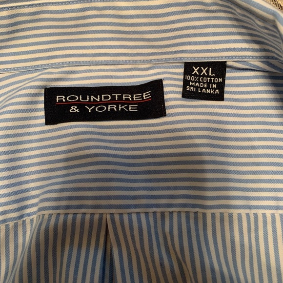DONATED Men’s Roundtree & Yorke Oxford dress shirt - Picture 3 of 5